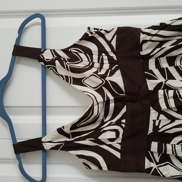 Dress - Picture 3 of 6